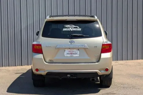Another view of 2008 Toyota Highlander Limited Sport Utility 4D for sale in Greeley, CO at Drive N-Motion Greeley