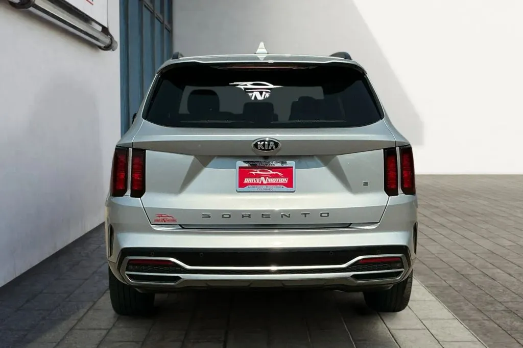 More photos of 2021 Kia Sorento S Sport Utility 4D at Drive N-Motion Greeley, CO