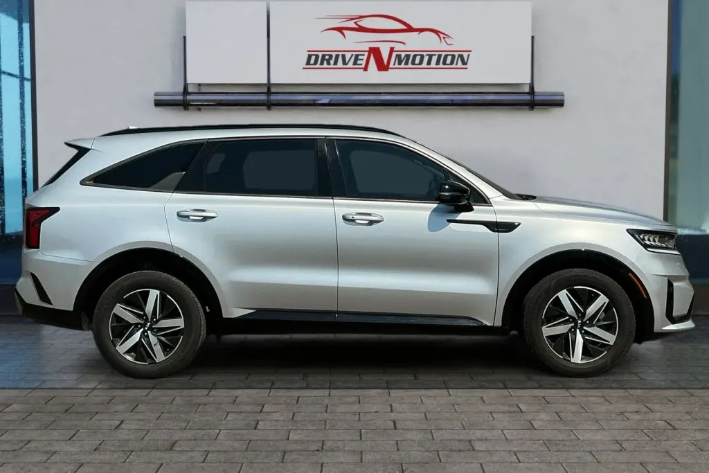 Another view of 2021 Kia Sorento S Sport Utility 4D for sale in Greeley, CO at Drive N-Motion Greeley