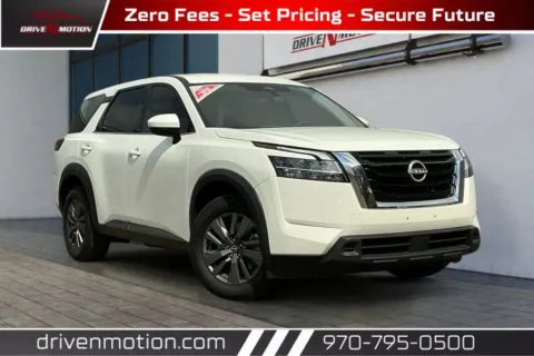 White 2022 Nissan Pathfinder S Sport Utility 4D for sale in Greeley, CO