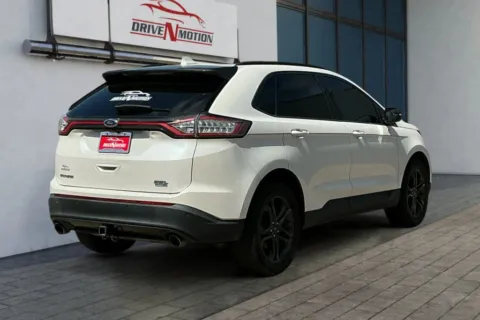 More photos of 2018 Ford Edge SEL Sport Utility 4D at Drive N-Motion Greeley, CO