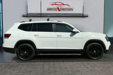 Another view of 2019 Volkswagen Atlas SE w/Tech Pkg Sport Utility 4D for sale in Greeley, CO at Drive N-Motion Greeley