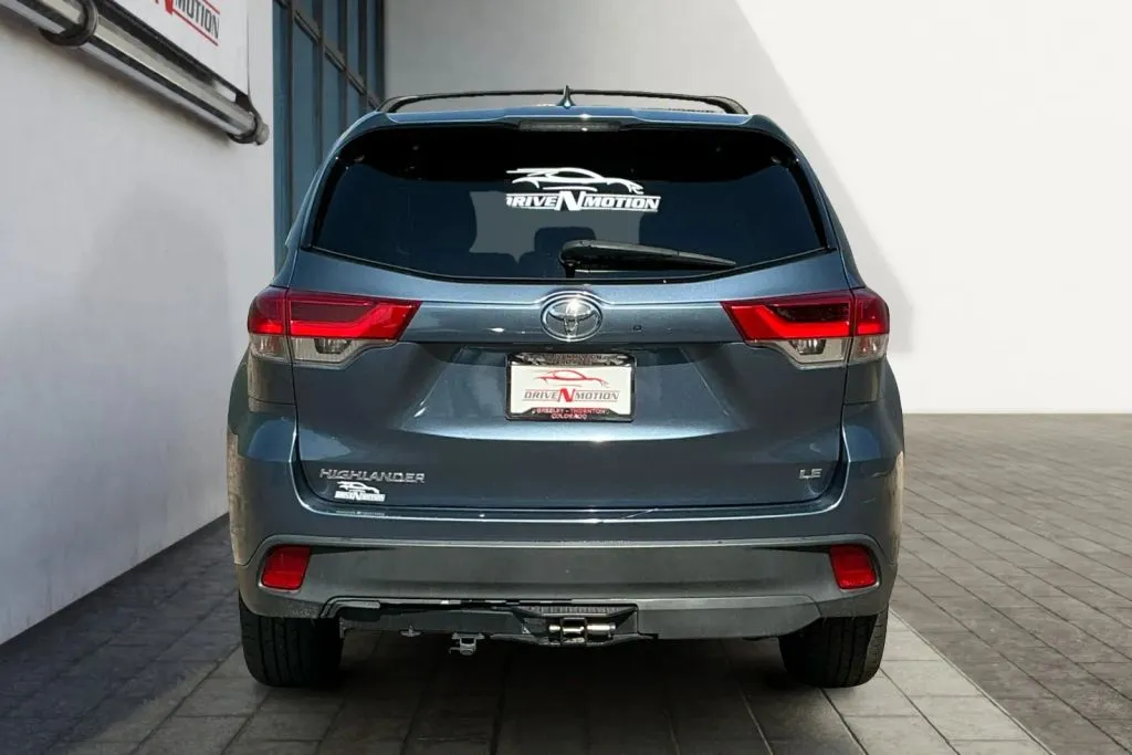 More photos of 2019 Toyota Highlander LE Plus Sport Utility 4D at Drive N-Motion Greeley, CO
