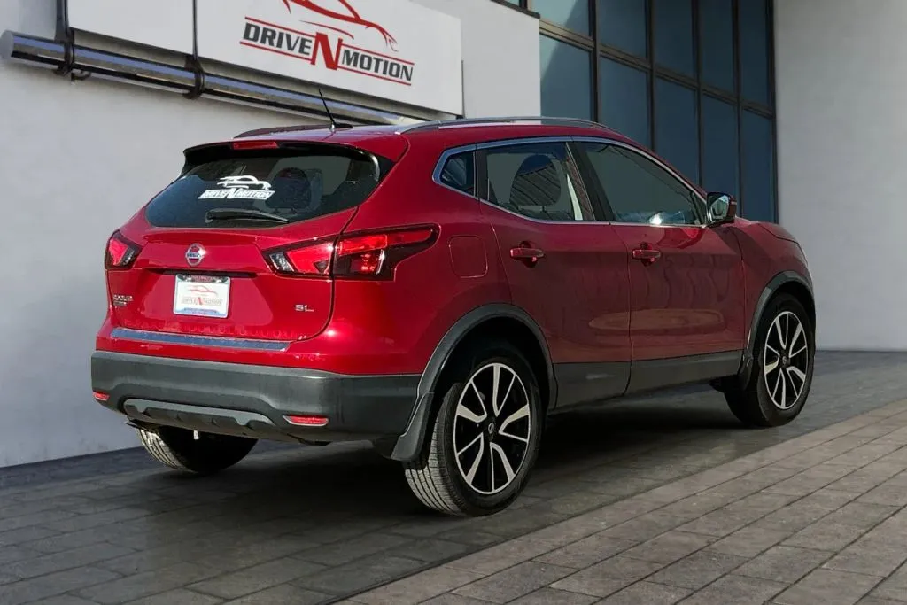 More photos of 2017 Nissan Rogue Sport SL Sport Utility 4D at Drive N-Motion Greeley, CO