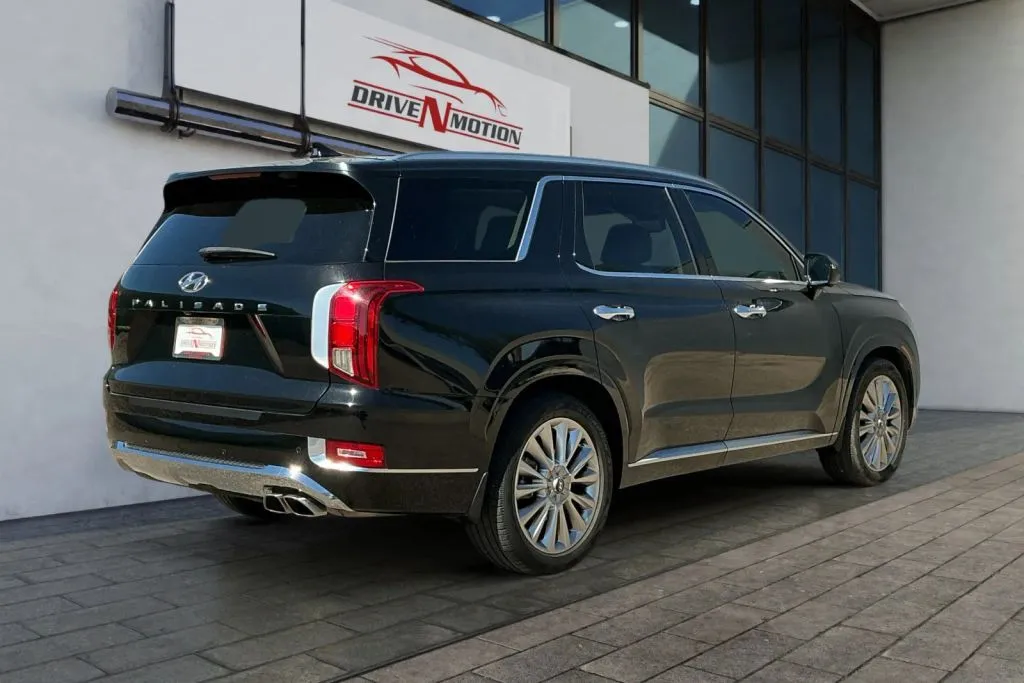 More photos of 2020 Hyundai Palisade Limited Sport Utility 4D at Drive N-Motion Greeley, CO