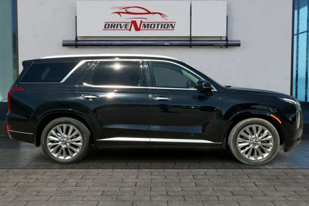 Another view of 2020 Hyundai Palisade Limited Sport Utility 4D for sale in Greeley, CO at Drive N-Motion Greeley