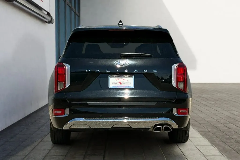 More photos of 2020 Hyundai Palisade Limited Sport Utility 4D at Drive N-Motion Greeley, CO