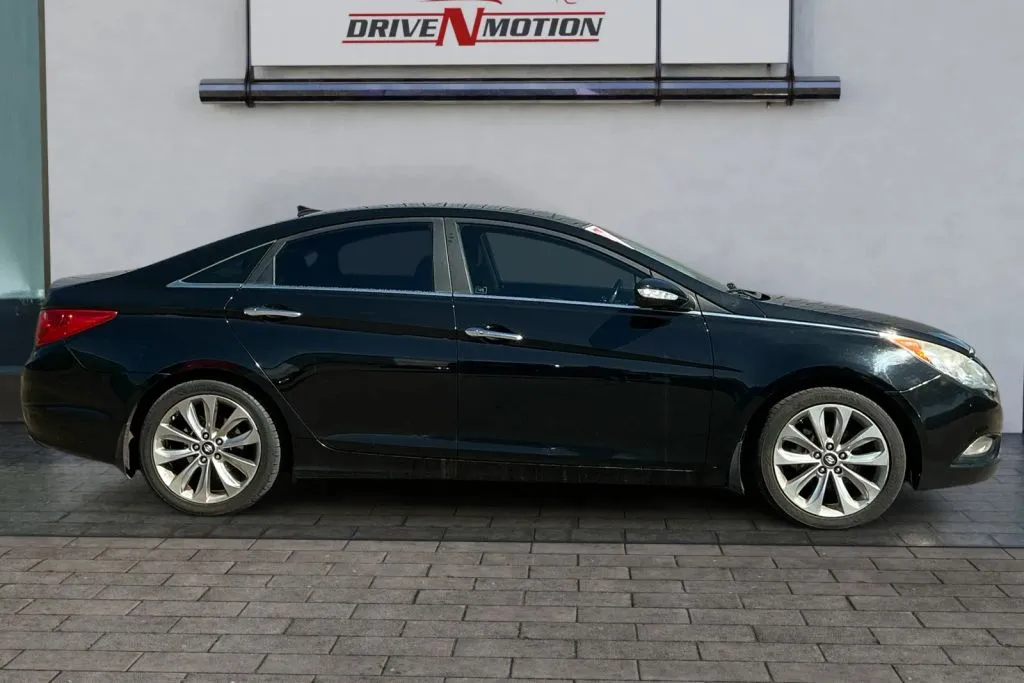 Another view of 2013 Hyundai Sonata Limited Sedan 4D for sale in Greeley, CO at Drive N-Motion Greeley