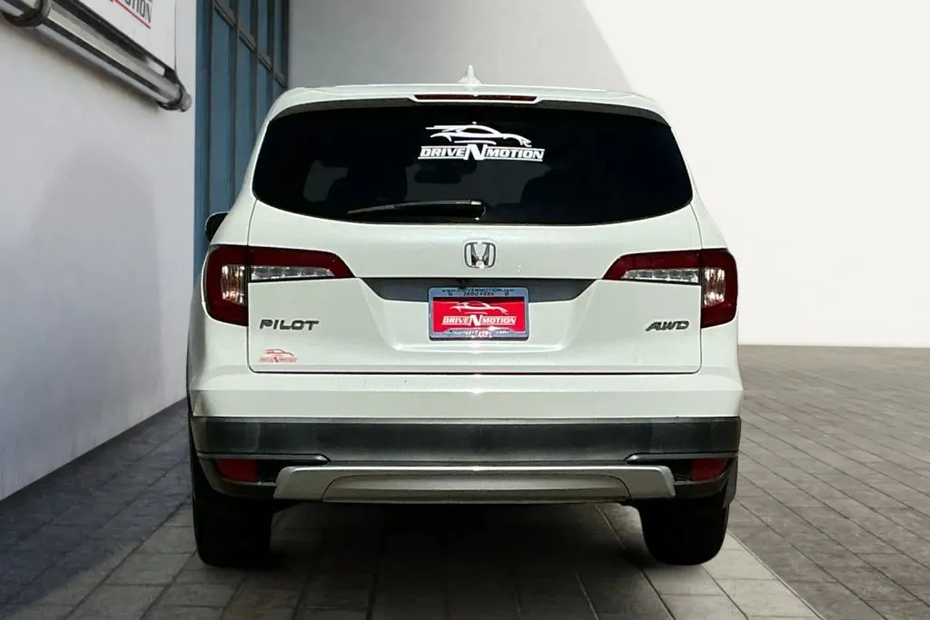 More photos of 2021 Honda Pilot EX Sport Utility 4D at Drive N-Motion Greeley, CO