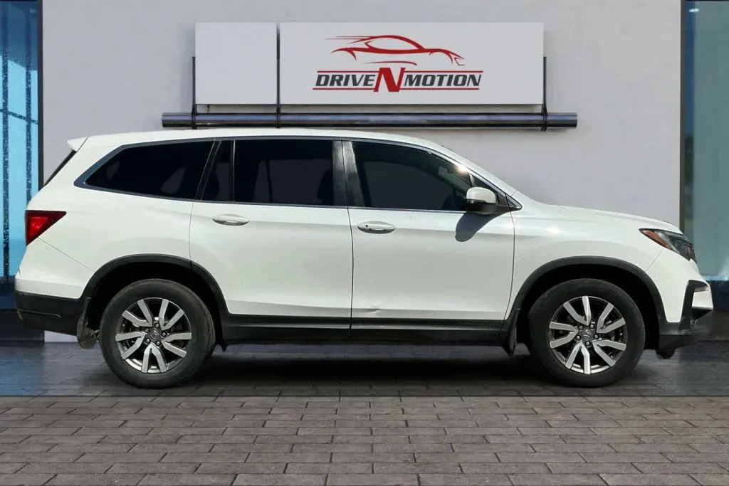 Photos of 2021 Honda Pilot EX Sport Utility 4D for sale in Greeley, CO at Drive N-Motion Greeley