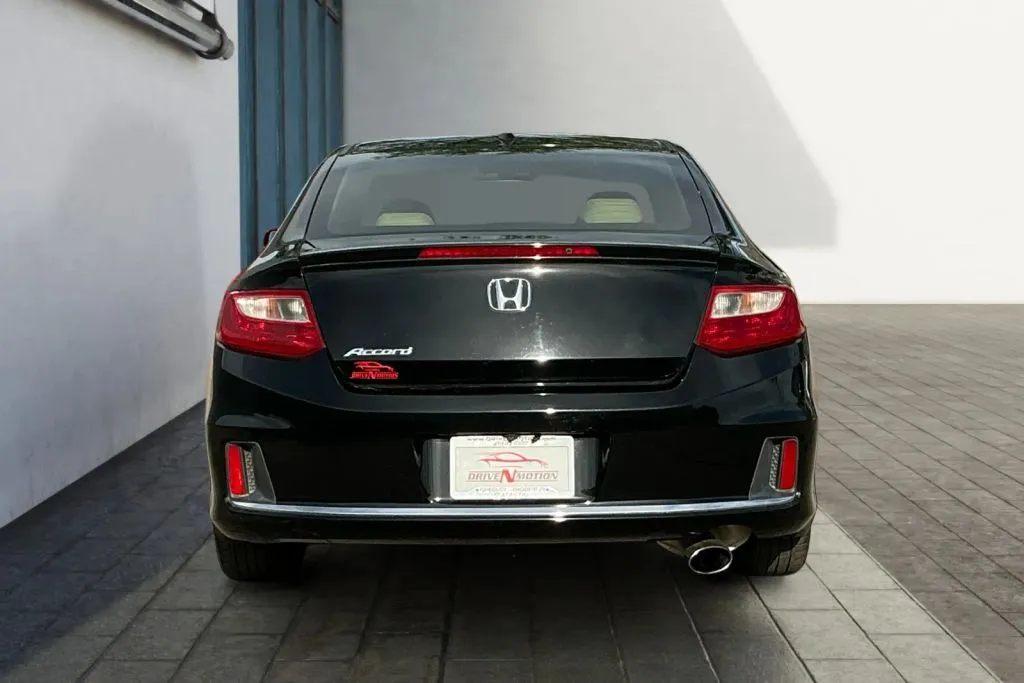More photos of 2013 Honda Accord EX-L Coupe 2D at Drive N-Motion Greeley, CO