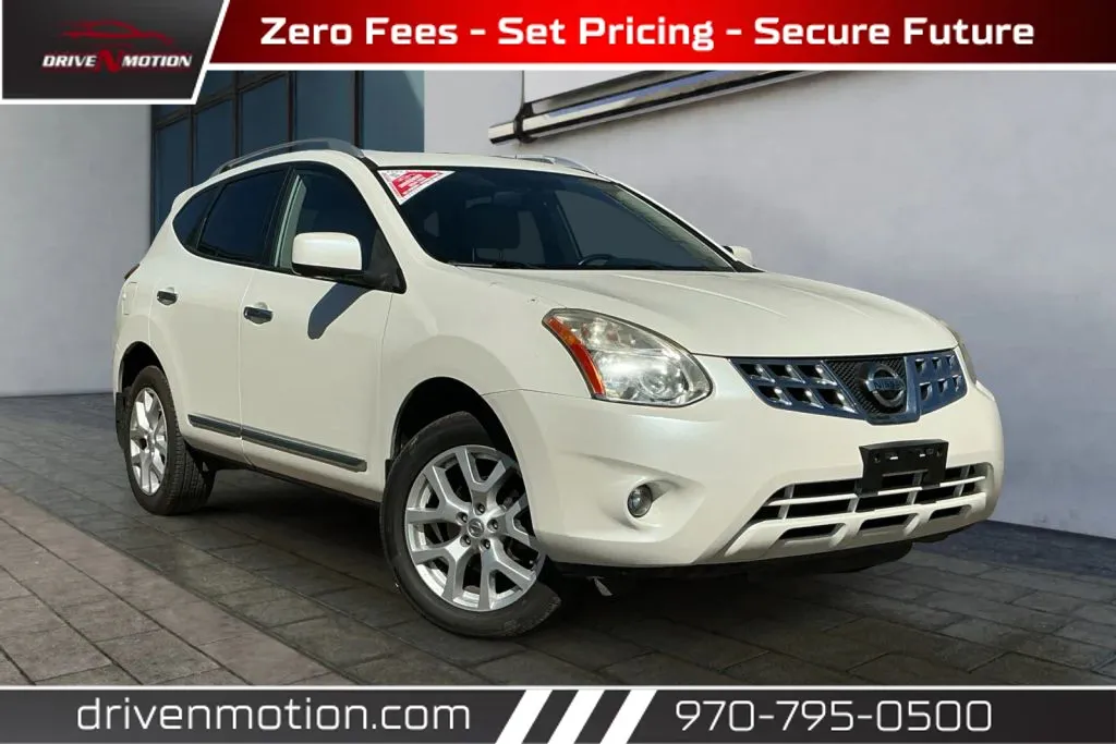 White 2013 Nissan Rogue SV w/SL Pkg Sport Utility 4D for sale in Greeley, CO