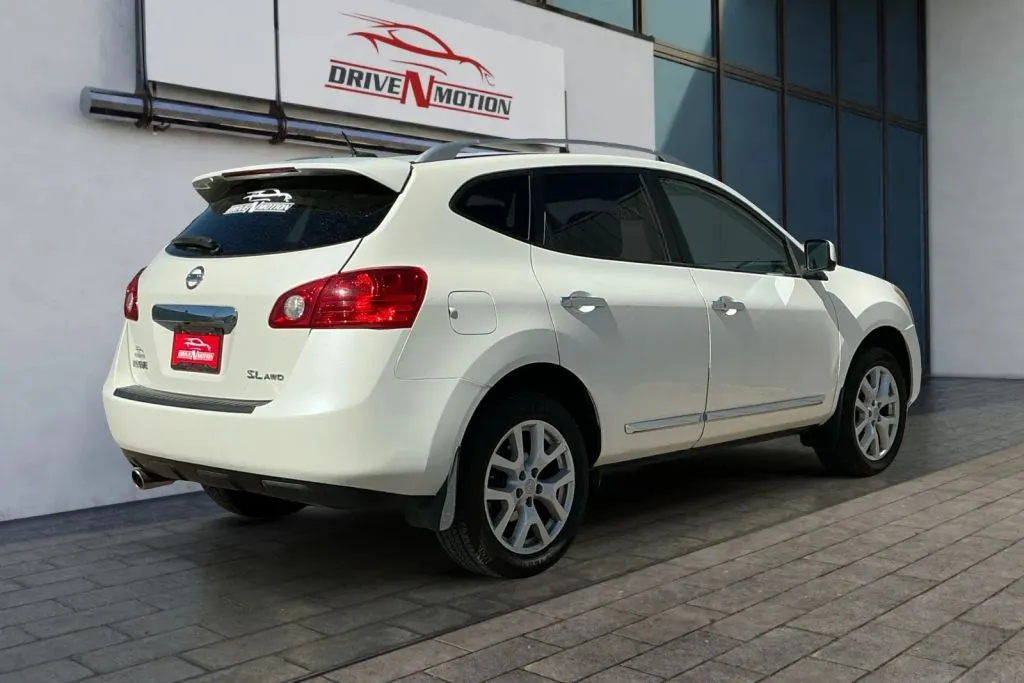 More photos of 2013 Nissan Rogue SV w/SL Pkg Sport Utility 4D at Drive N-Motion Greeley, CO