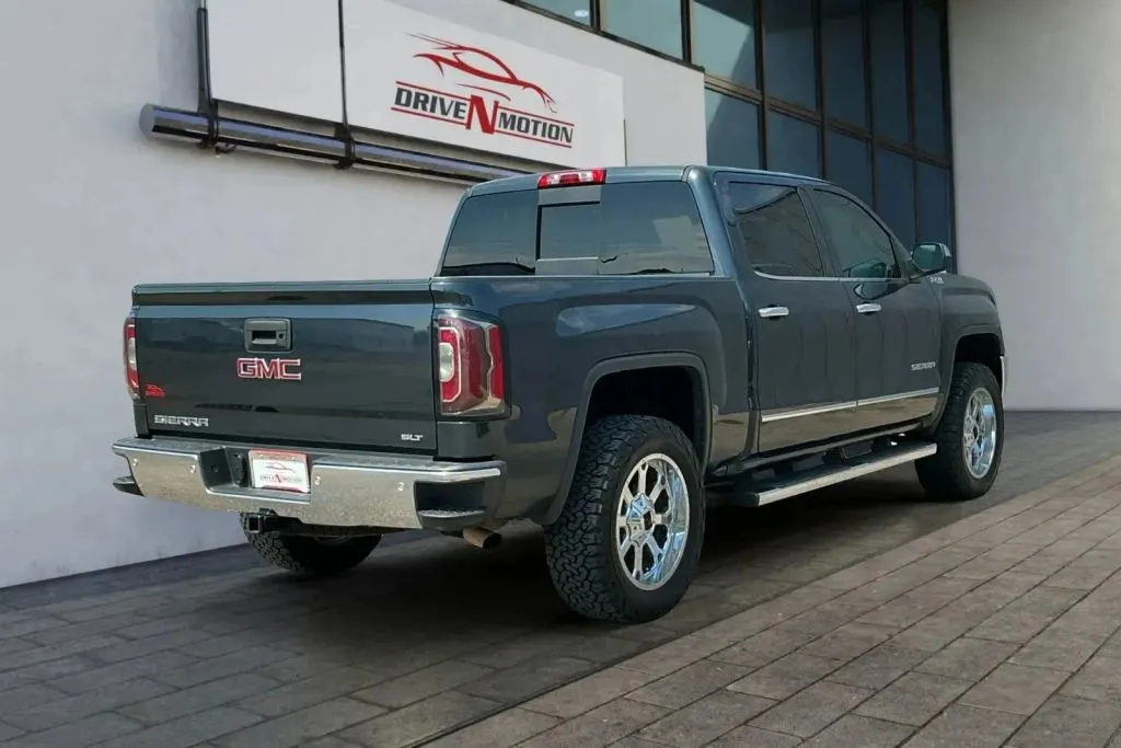 More photos of 2018 GMC Sierra 1500 Crew Cab SLT Pickup 4D 5 3/4 ft at Drive N-Motion Greeley, CO
