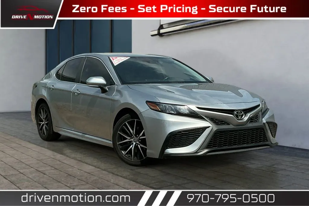 Green 2022 Toyota Camry SE Sedan 4D for sale in Greeley, CO