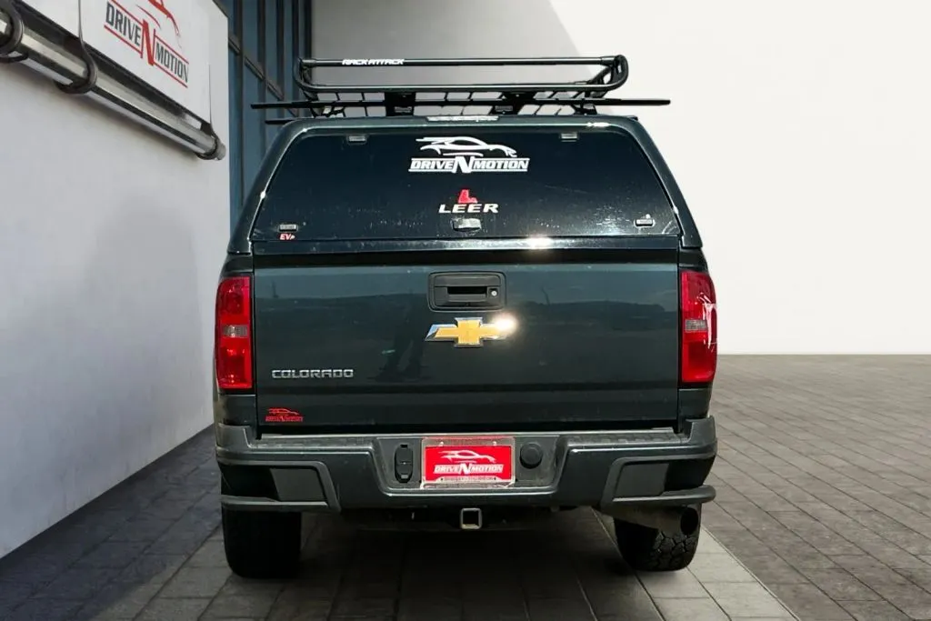 More photos of 2017 Chevrolet Colorado Crew Cab Z71 Pickup 4D 6 ft at Drive N-Motion Greeley, CO