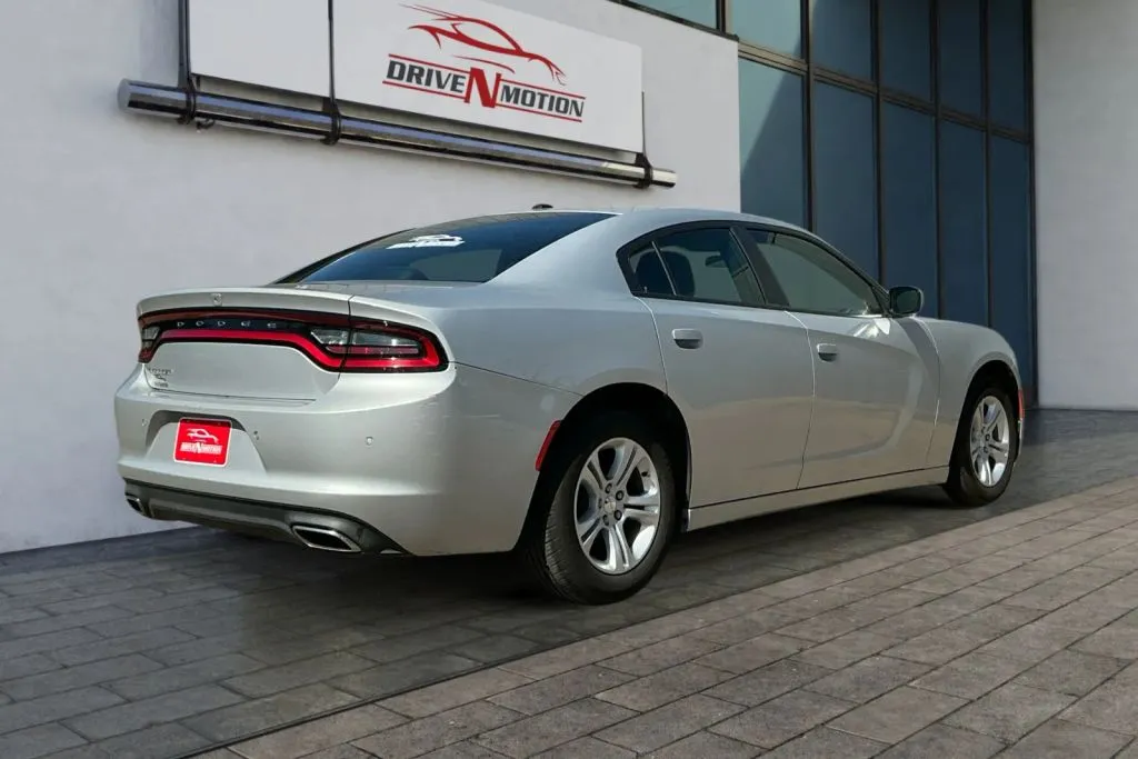 More photos of 2021 Dodge Charger SXT Sedan 4D at Drive N-Motion Greeley, CO