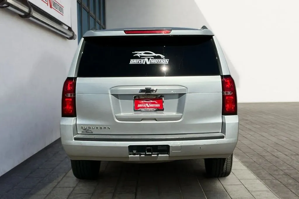 More photos of 2018 Chevrolet Suburban LT Sport Utility 4D at Drive N-Motion Greeley, CO