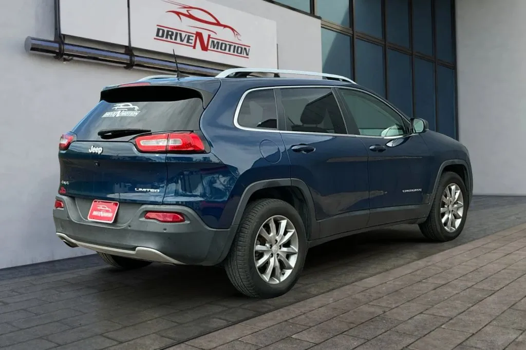 More photos of 2018 Jeep Cherokee Limited Sport Utility 4D at Drive N-Motion Greeley, CO