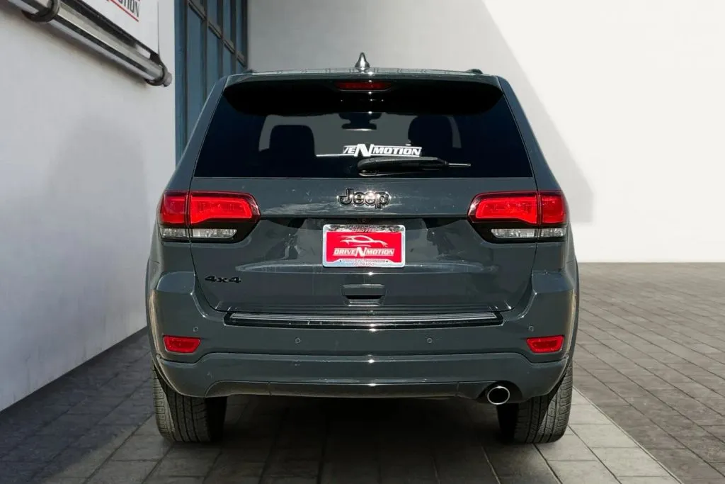 More photos of 2018 Jeep Grand Cherokee Altitude Sport Utility 4D at Drive N-Motion Greeley, CO
