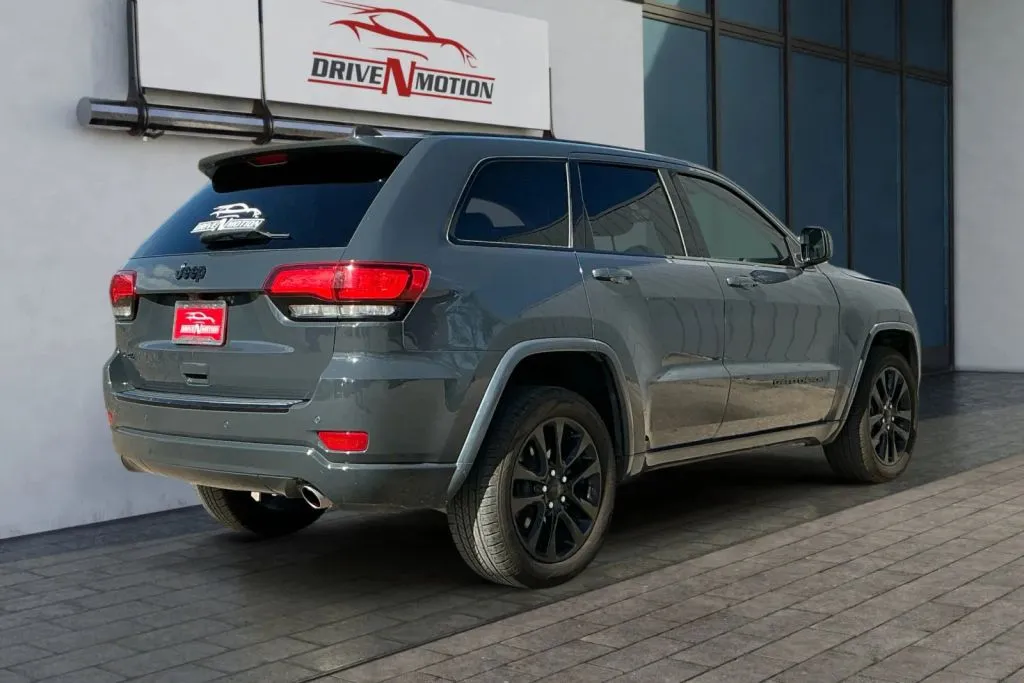 More photos of 2018 Jeep Grand Cherokee Altitude Sport Utility 4D at Drive N-Motion Greeley, CO