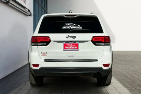 More photos of 2018 Jeep Grand Cherokee Upland Sport Utility 4D at Drive N-Motion Greeley, CO