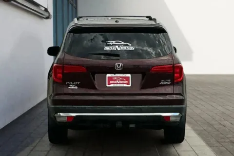 More photos of 2016 Honda Pilot Elite Sport Utility 4D at Drive N-Motion Greeley, CO