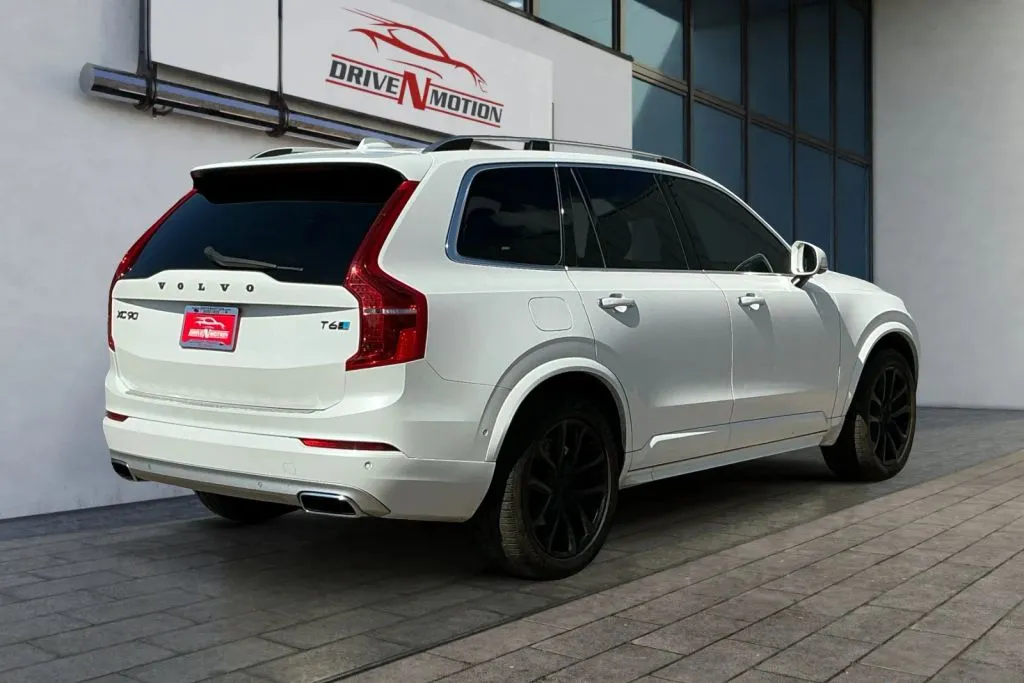 Another view of 2018 Volvo XC90 T6 Momentum Sport Utility 4D for sale in Greeley, CO at Drive N-Motion Greeley