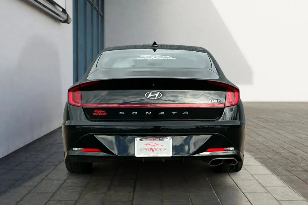 More photos of 2020 Hyundai Sonata Limited Sedan 4D at Drive N-Motion Greeley, CO