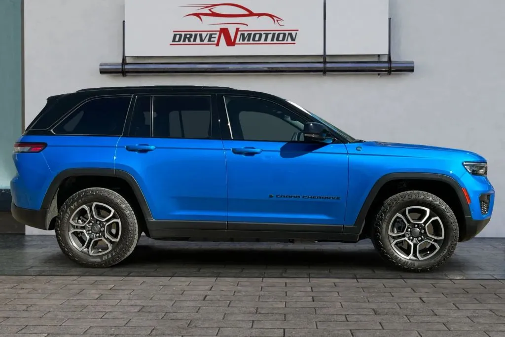 Another view of 2023 Jeep Grand Cherokee 4xe Trailhawk Sport Utility 4D for sale in Greeley, CO at Drive N-Motion Greeley