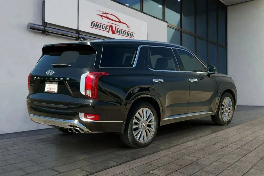 More photos of 2020 Hyundai Palisade Limited Sport Utility 4D at Drive N-Motion Greeley, CO