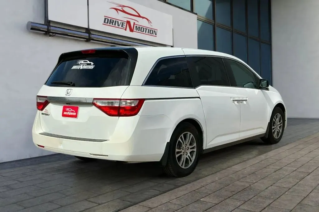 More photos of 2013 Honda Odyssey EX-L Minivan 4D at Drive N-Motion Greeley, CO