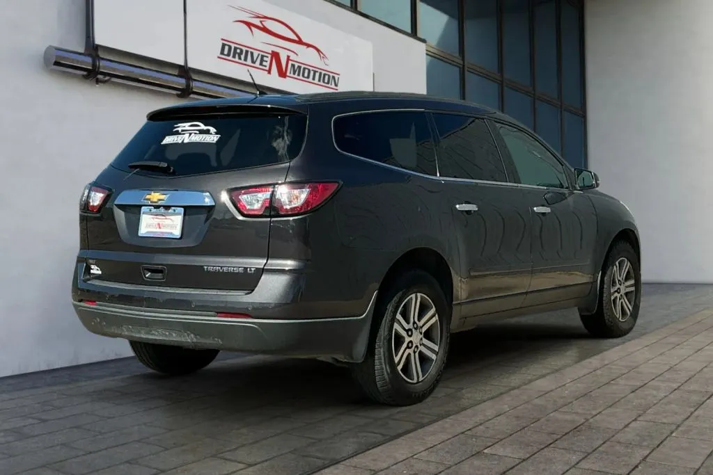 More photos of 2015 Chevrolet Traverse LT Sport Utility 4D at Drive N-Motion Greeley, CO