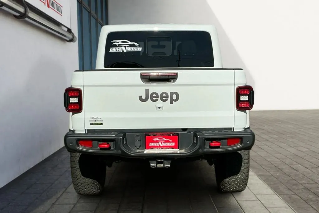 More photos of 2021 Jeep Gladiator Rubicon Pickup 4D 5 ft at Drive N-Motion Greeley, CO