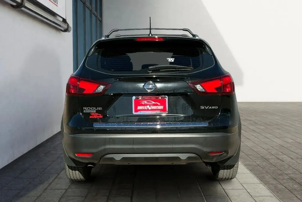 More photos of 2018 Nissan Rogue Sport SV (2018.5) Sport Utility 4D at Drive N-Motion Greeley, CO