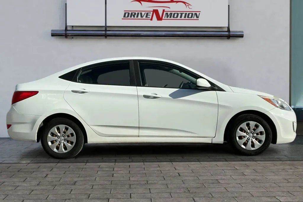 Photos of 2017 Hyundai Accent SE Sedan 4D for sale in Greeley, CO at Drive N-Motion Greeley