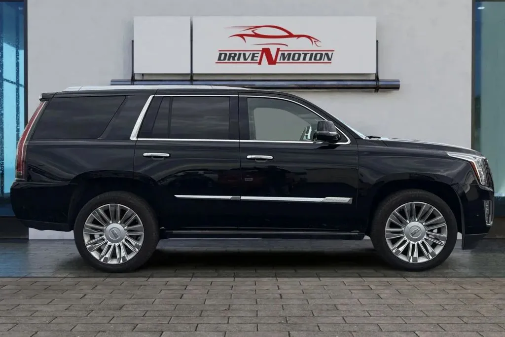Another view of 2020 Cadillac Escalade Platinum Sport Utility 4D for sale in Greeley, CO at Drive N-Motion Greeley