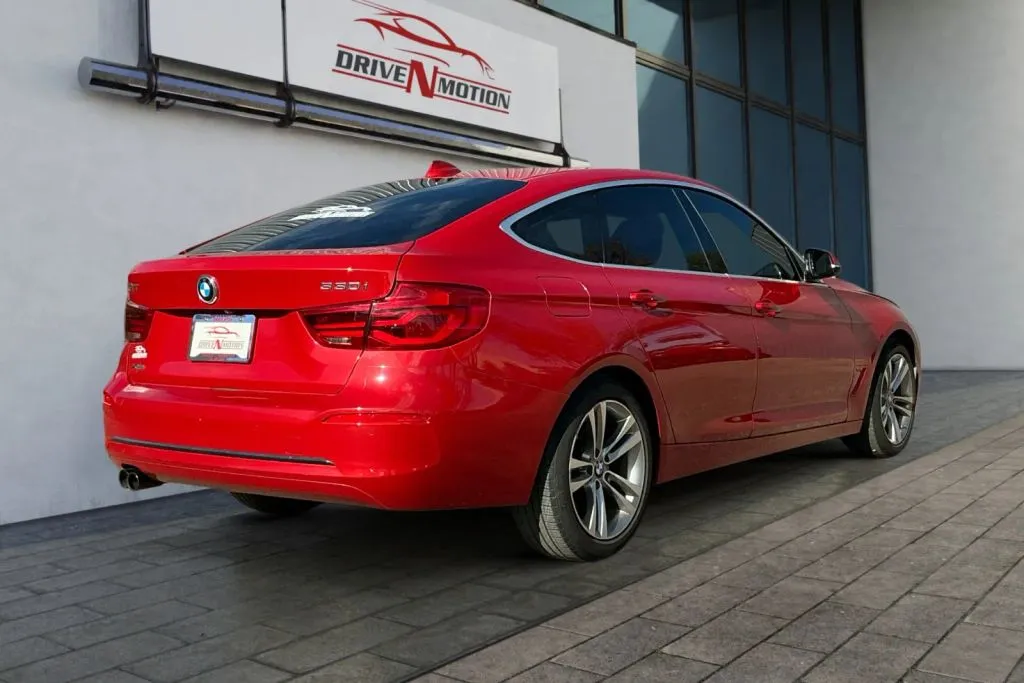 More photos of 2018 BMW 3 Series 330i Gran Turismo xDrive Sedan 4D at Drive N-Motion Greeley, CO