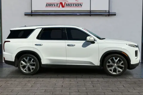 Another view of 2021 Hyundai Palisade SEL Sport Utility 4D for sale in Greeley, CO at Drive N-Motion Greeley