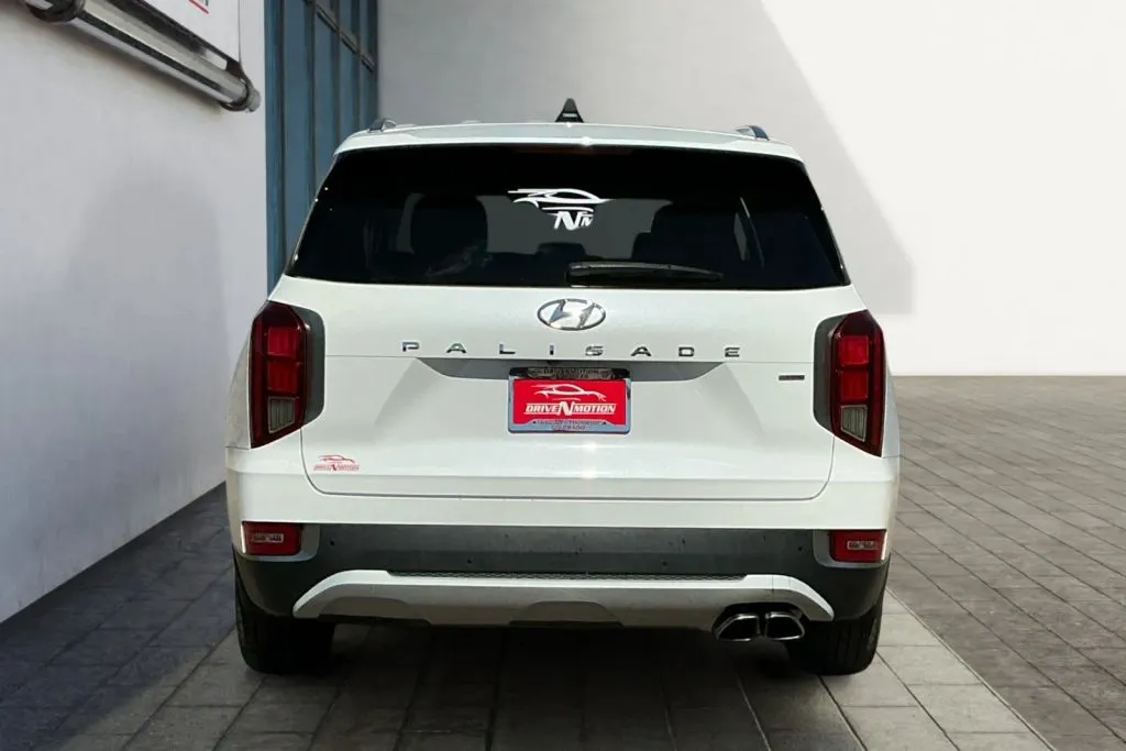 More photos of 2021 Hyundai Palisade SEL Sport Utility 4D at Drive N-Motion Greeley, CO
