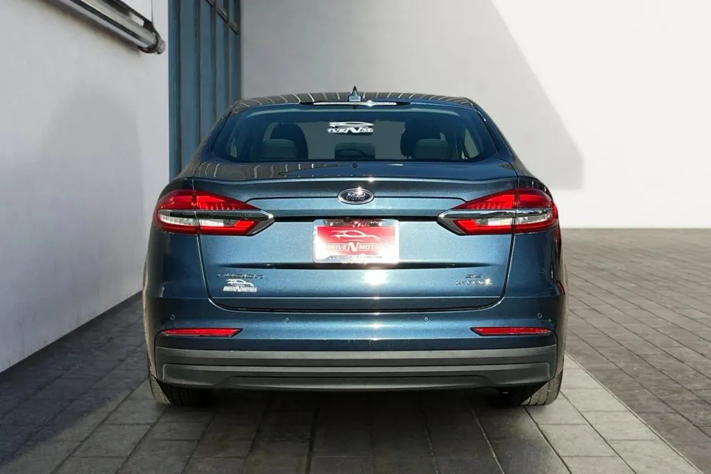 More photos of 2019 Ford Fusion SE Hybrid Sedan 4D at Drive N-Motion Greeley, CO