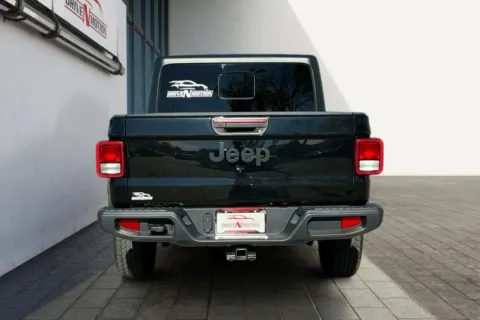 More photos of 2021 Jeep Gladiator Sport S Pickup 4D 5 ft at Drive N-Motion Greeley, CO