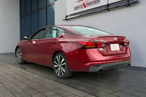 More photos of 2022 Nissan Altima 2.5 SR Sedan 4D at Drive N-Motion Greeley, CO