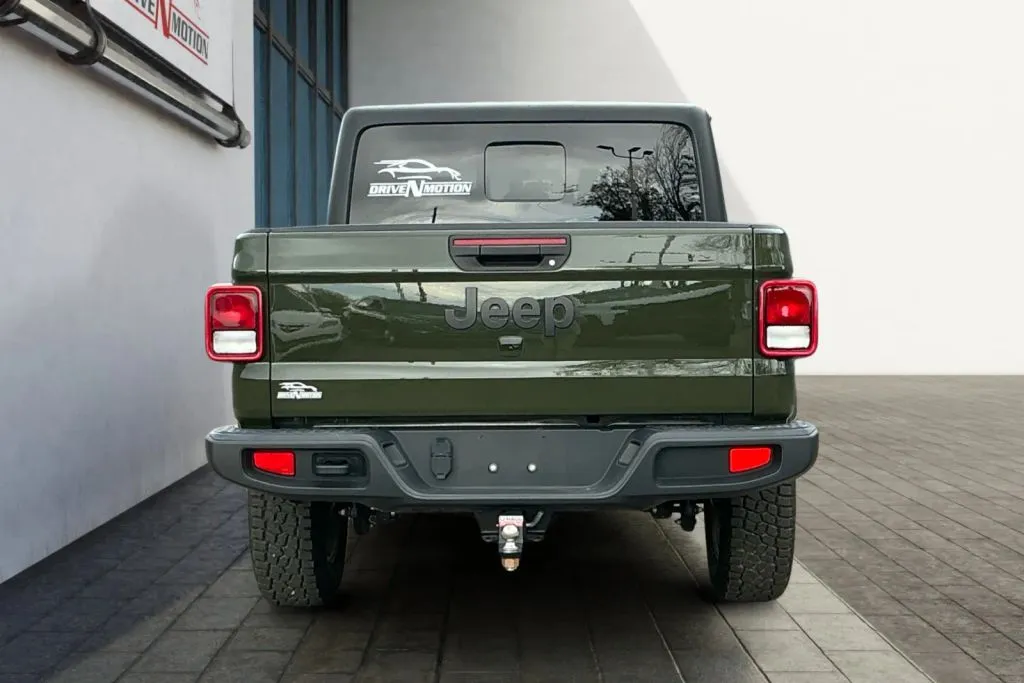 More photos of 2022 Jeep Gladiator Sport S Pickup 4D 5 ft at Drive N-Motion Greeley, CO