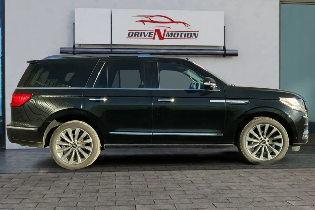 Photos of 2018 Lincoln Navigator Select Sport Utility 4D for sale in Greeley, CO at Drive N-Motion Greeley