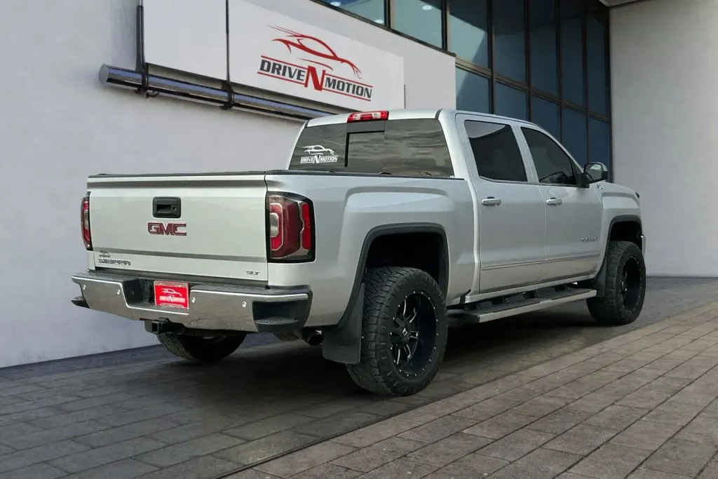 More photos of 2017 GMC Sierra 1500 Crew Cab SLT Pickup 4D 5 3/4 ft at Drive N-Motion Greeley, CO