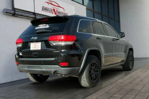 More photos of 2017 Jeep Grand Cherokee Laredo Sport Utility 4D at Drive N-Motion Greeley, CO