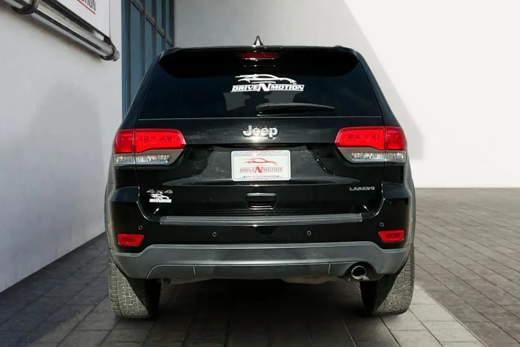 More photos of 2017 Jeep Grand Cherokee Laredo Sport Utility 4D at Drive N-Motion Greeley, CO