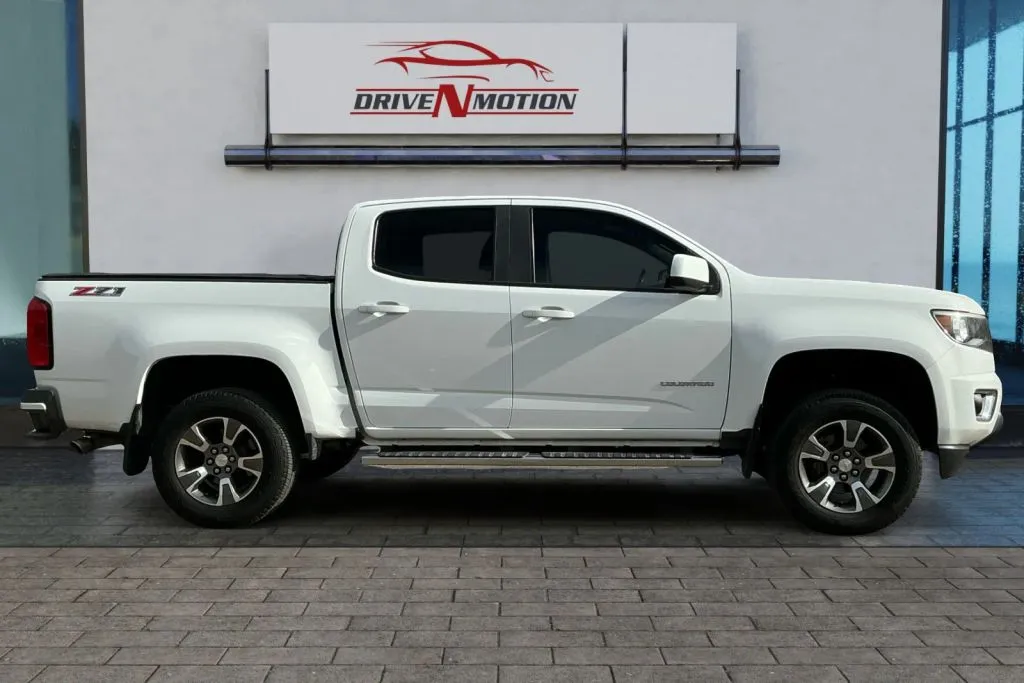 Another view of 2017 Chevrolet Colorado Crew Cab Z71 Pickup 4D 5 ft for sale in Greeley, CO at Drive N-Motion Greeley