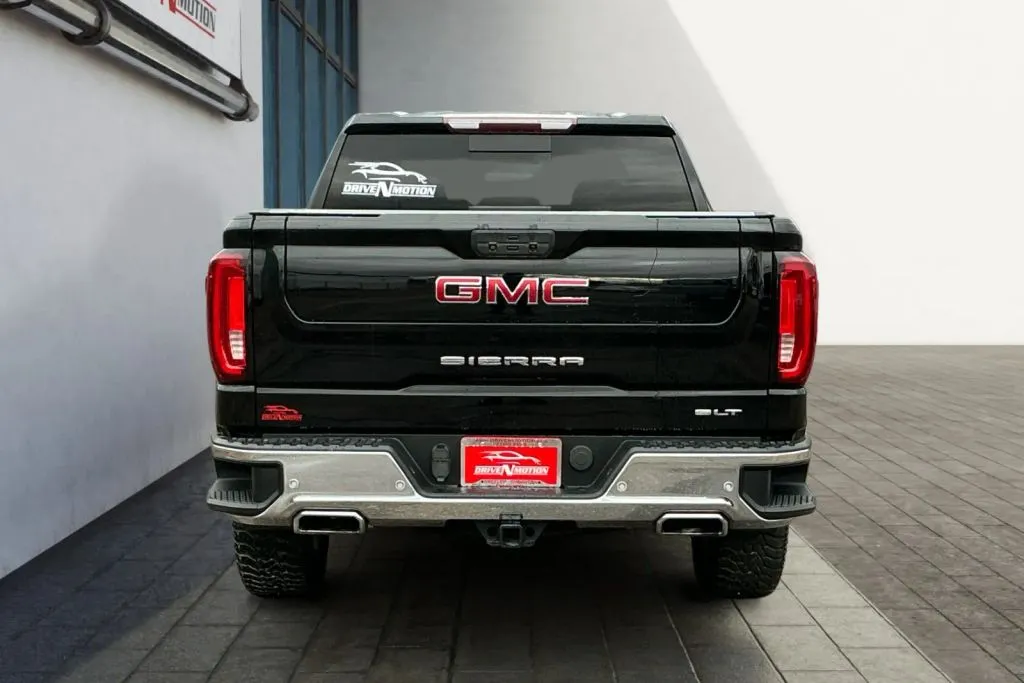 More photos of 2019 GMC Sierra 1500 Crew Cab SLT Pickup 4D 5 3/4 ft at Drive N-Motion Greeley, CO